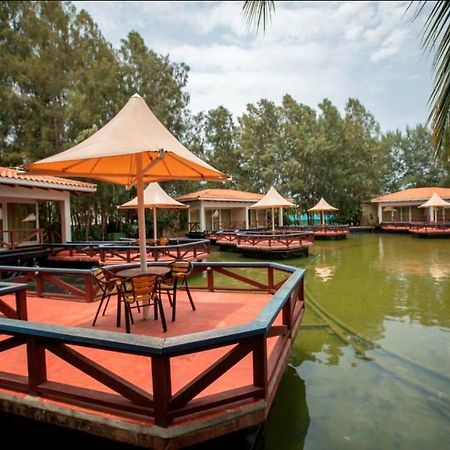 Ocean Spray Otel Kālapettai Dış mekan fotoğraf