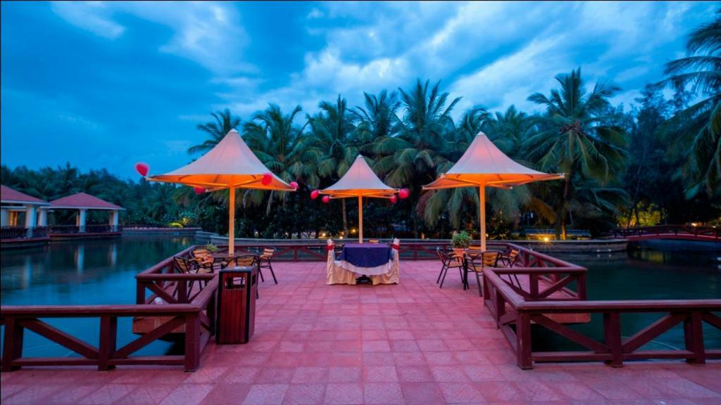 Ocean Spray Otel Kālapettai Dış mekan fotoğraf