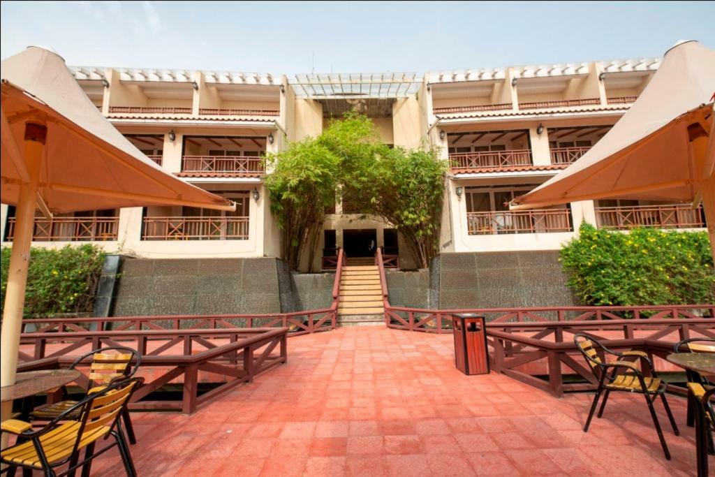 Ocean Spray Otel Kālapettai Dış mekan fotoğraf